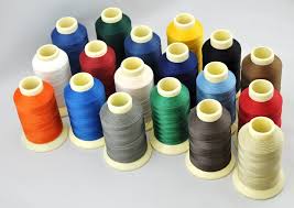 100% Polyester Sewing Thread 5.25g - fil a coudre 300m (735)